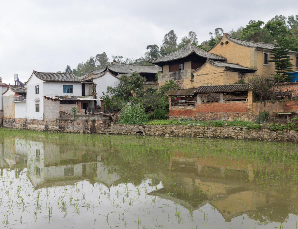 1999年初，郑营村被列为云南省第一个，也是唯一的一个省级历史文化名村，被誉为“云南第一村”。